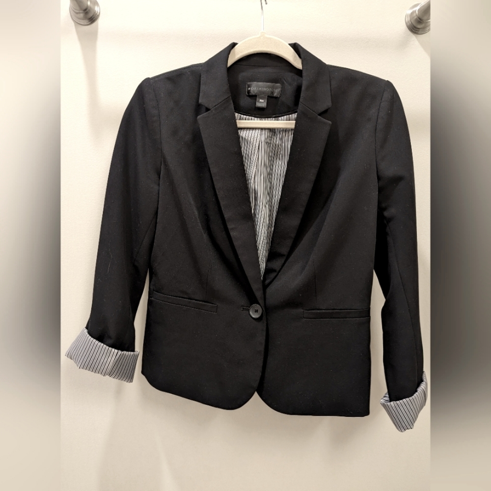 Gently Used Black Women's Suit Blazer Jacket - Size PM